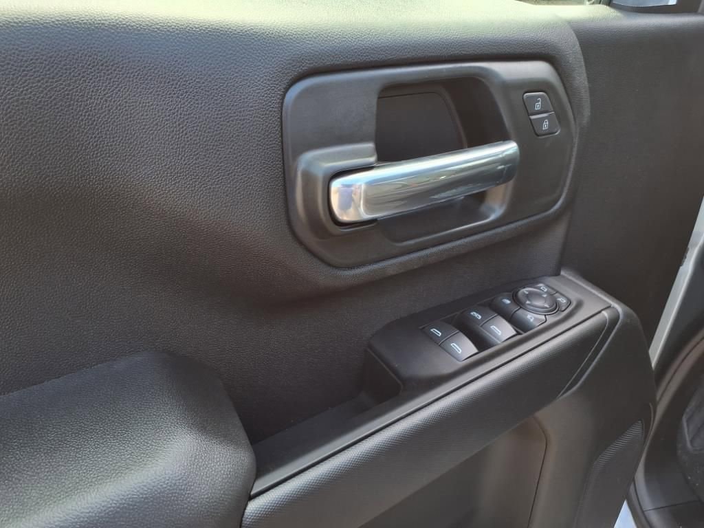 2025 Chevrolet Silverado 2500 HD Custom - Photo 11