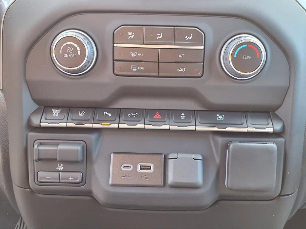 2025 Chevrolet Silverado 2500 HD Custom - Photo 18