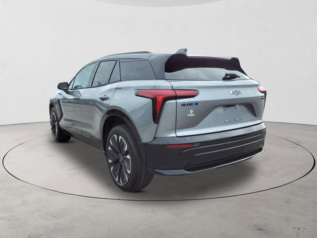 2025 Chevrolet Blazer EV RS - Photo 7