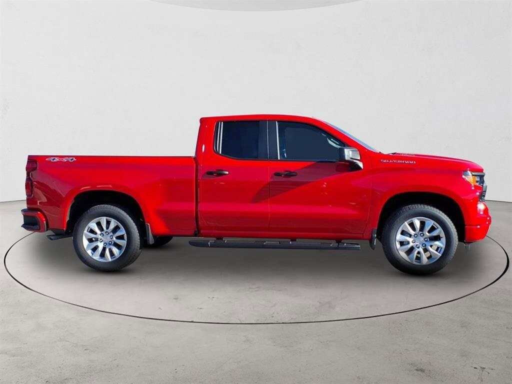 2026 Chevrolet Silverado 1500 Custom photo 4