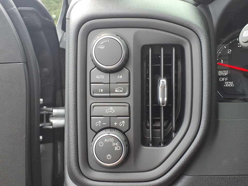 2026 Chevrolet Silverado 1500 Custom - Photo 38
