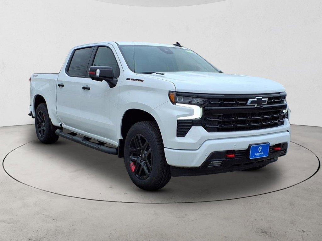 2025 Chevrolet Silverado 1500 RST photo 3