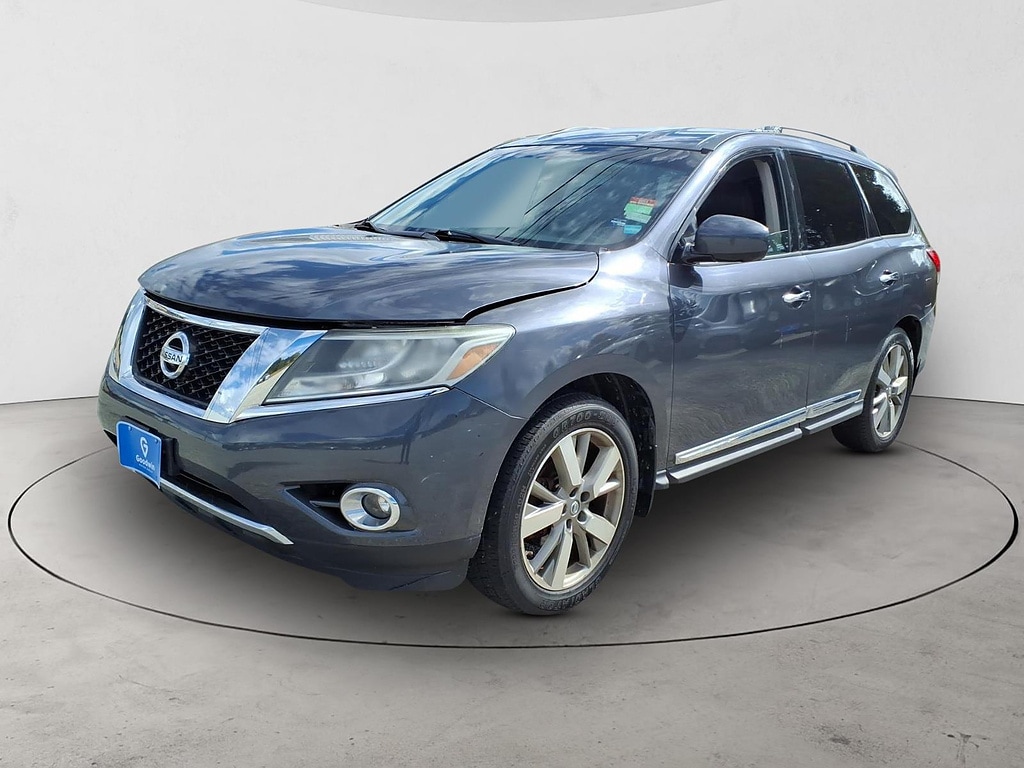Used 2014 Nissan Pathfinder Platinum with VIN 5N1AR2MM2EC602693 for sale in Brunswick, ME