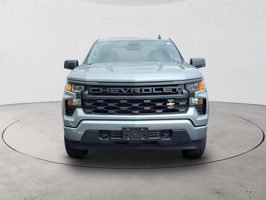 2026 Chevrolet Silverado 1500 Custom - Photo 2