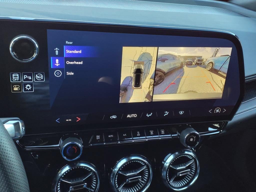 2025 Chevrolet Blazer EV LT - Photo 40