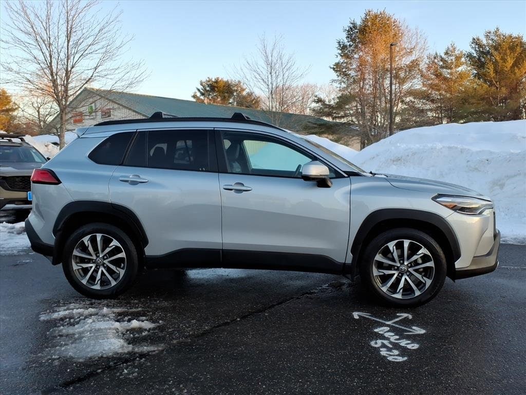 Used 2022 Toyota Corolla Cross XLE SUV