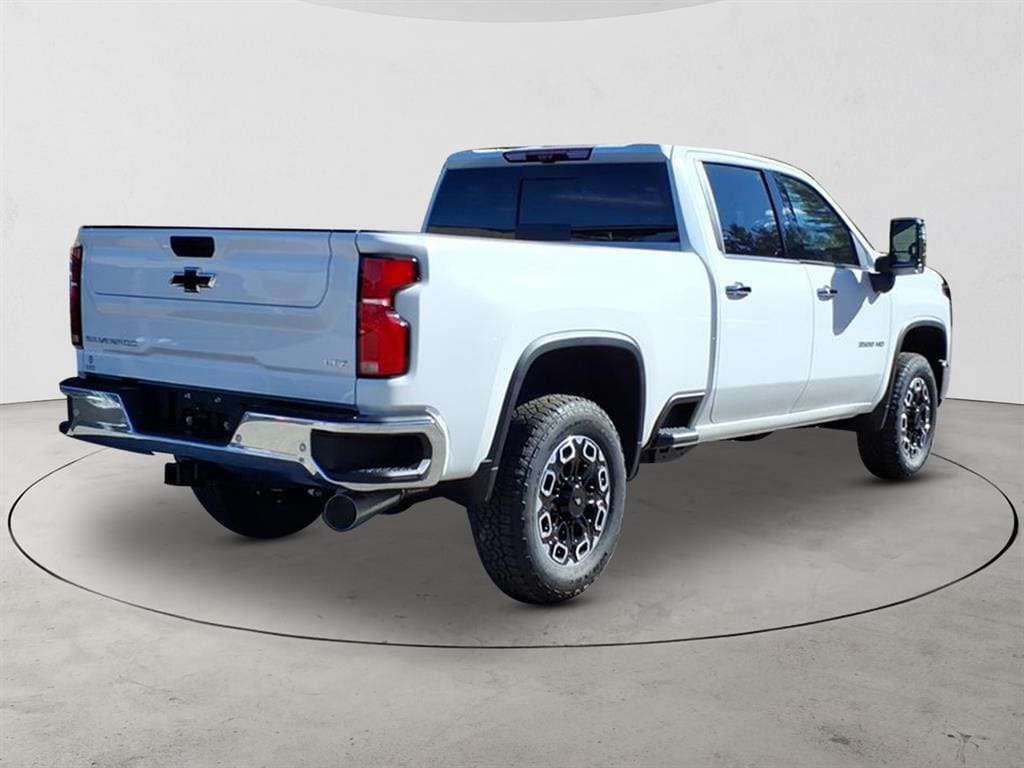 2026 Chevrolet Silverado 3500 HD LTZ - Photo 29