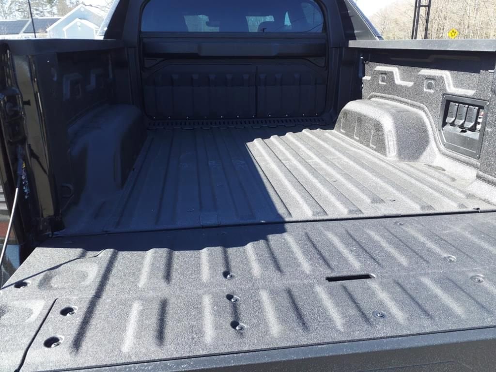 2025 Chevrolet Silverado EV RST - Photo 10