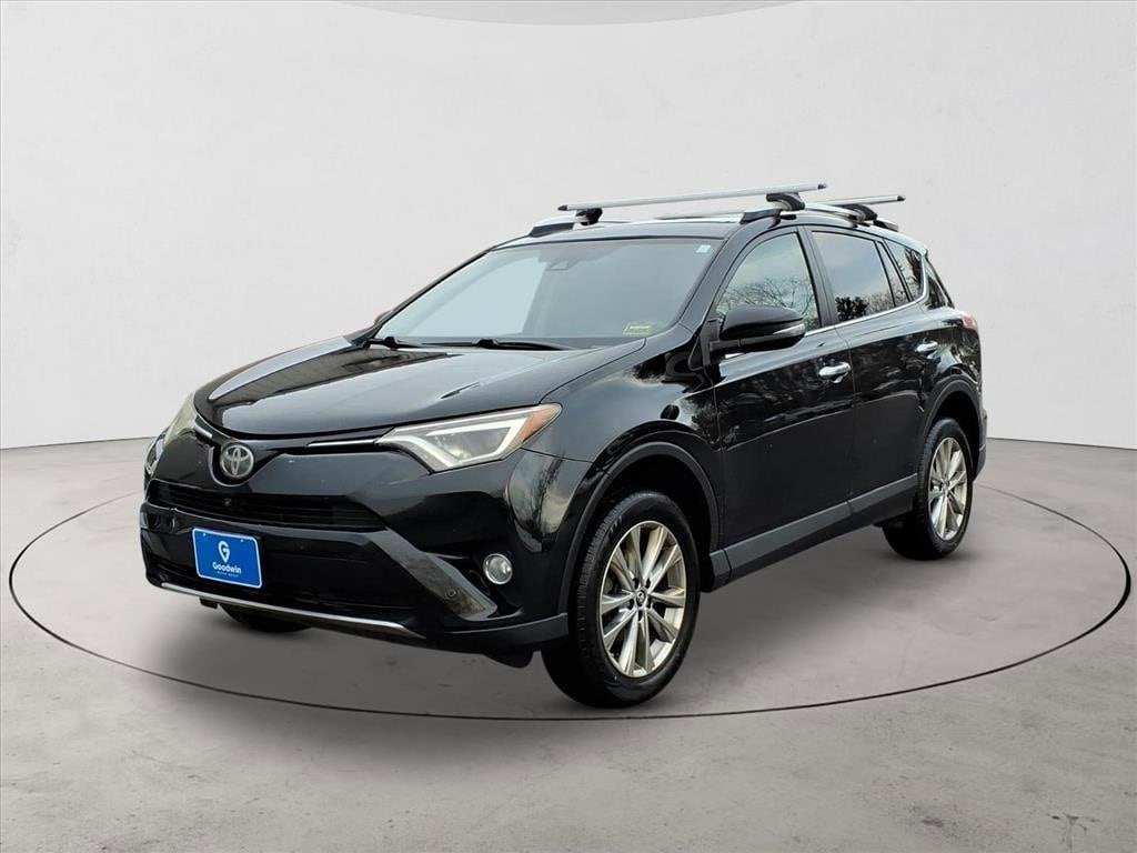 2016 Toyota RAV4 Limited's photo