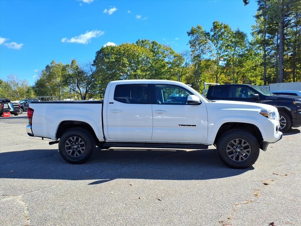 2023 Toyota Tacoma SR5 V6 photo 4