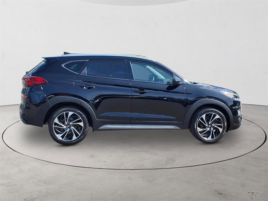 2020 Hyundai Tucson Sport photo 4