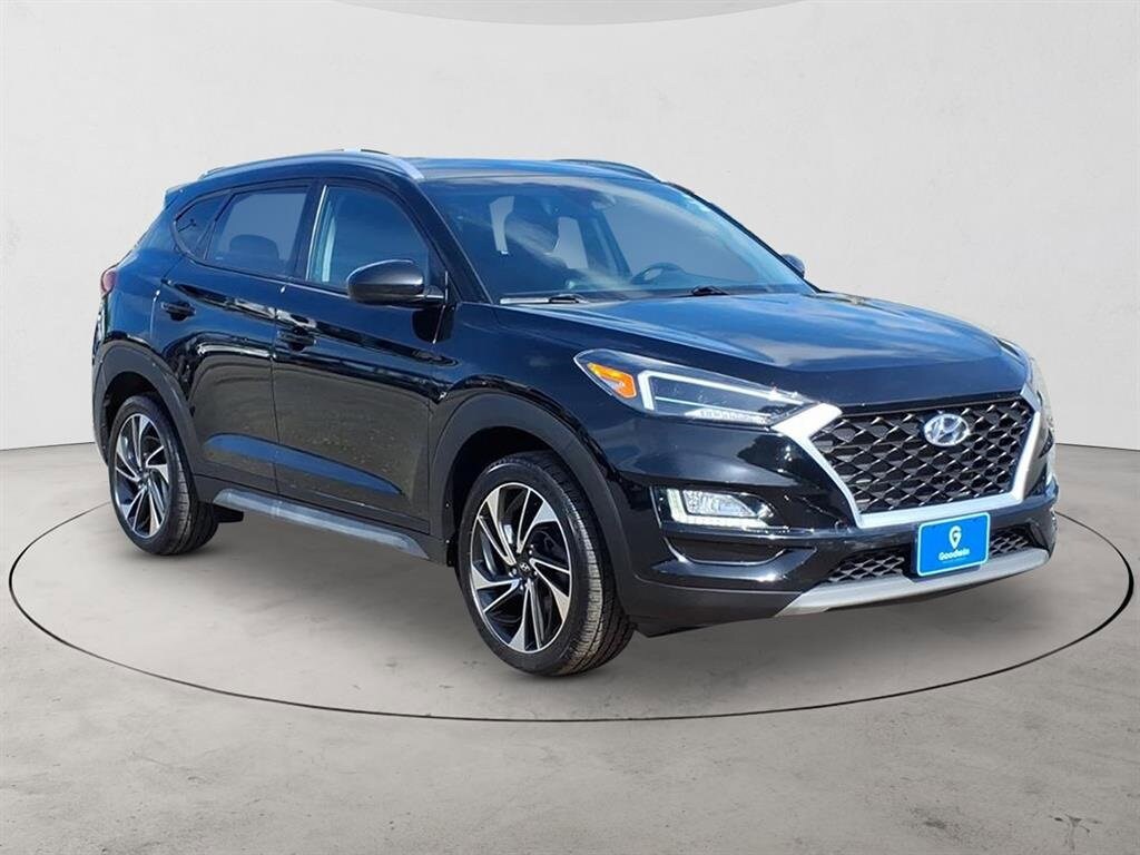 2020 Hyundai Tucson Sport photo 3