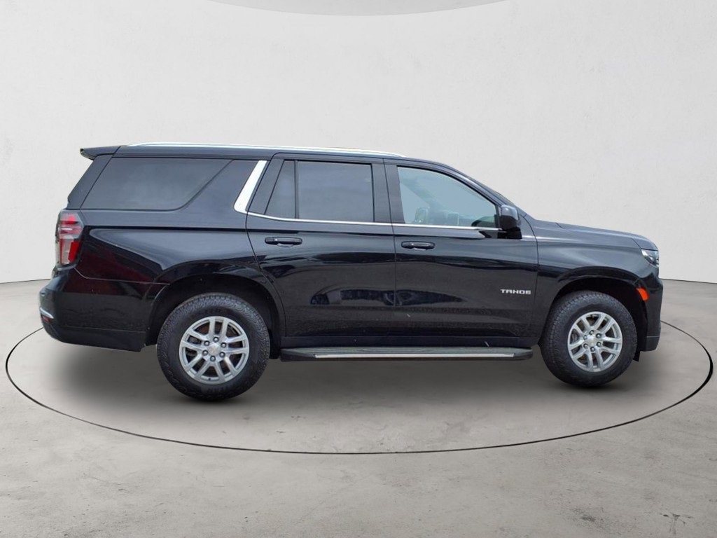 2023 Chevrolet Tahoe LT photo 4