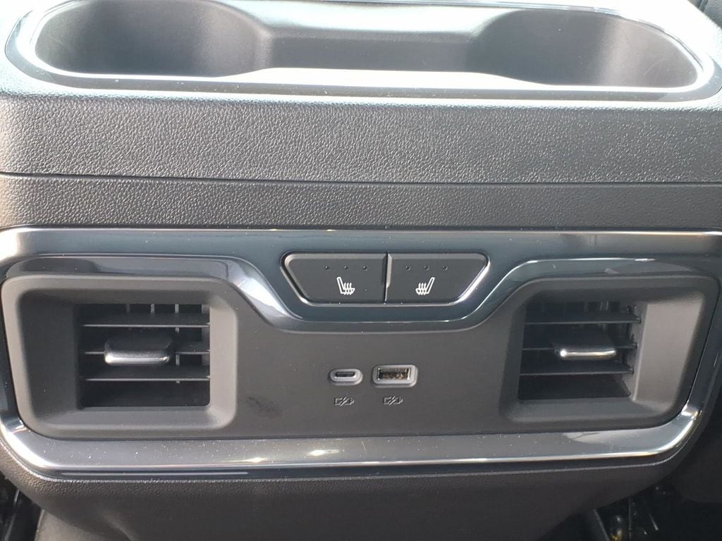 2026 Chevrolet Silverado 1500 High Country - Photo 40
