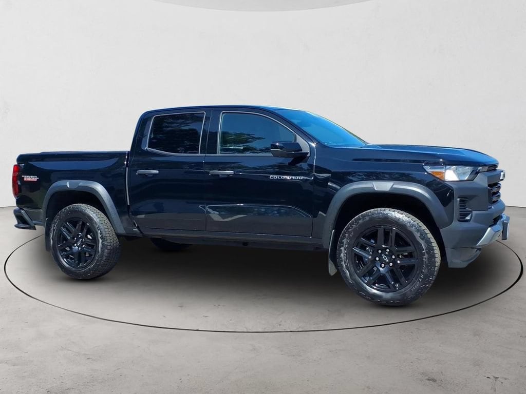 Used 2024 Chevrolet Colorado Trail Boss Truck Crew Cab