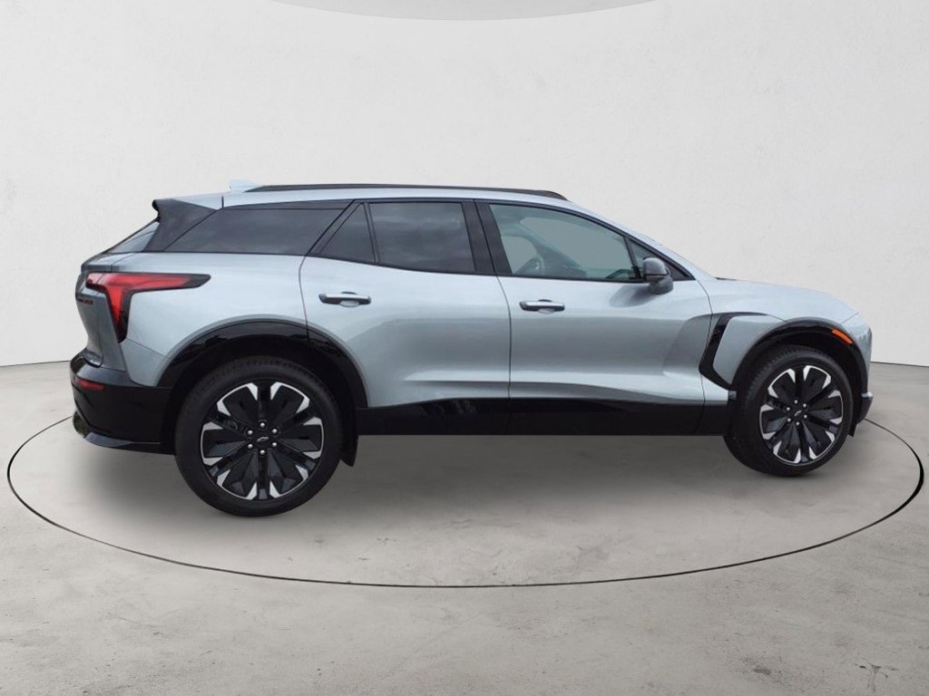 2025 Chevrolet Blazer EV RS photo 4