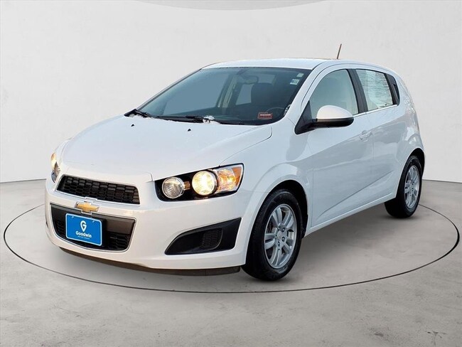 2016 Chevrolet Sonic LT Car