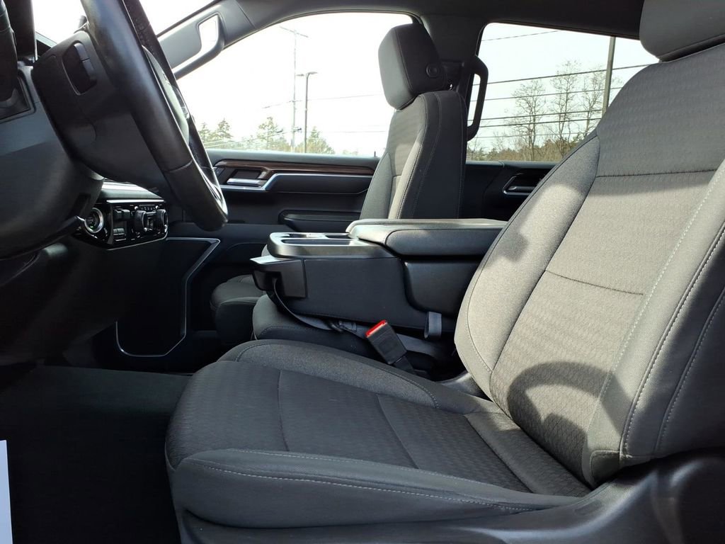 2025 Chevrolet Silverado 1500 LT - Photo 13