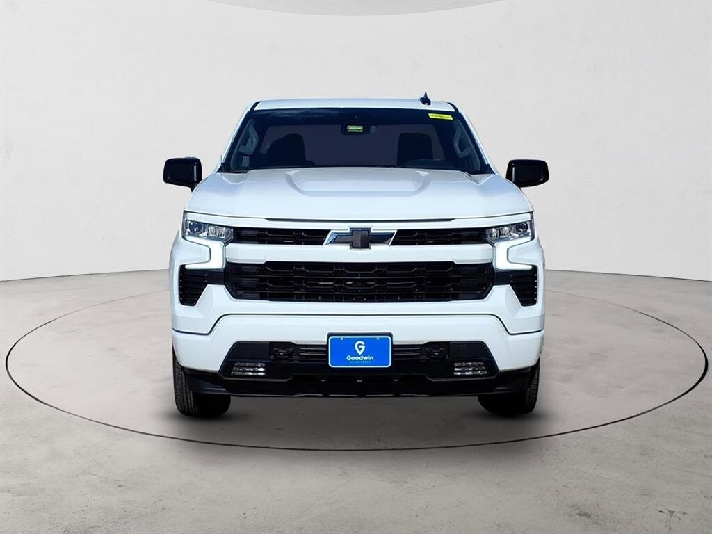 2026 Chevrolet Silverado 1500 RST photo 2