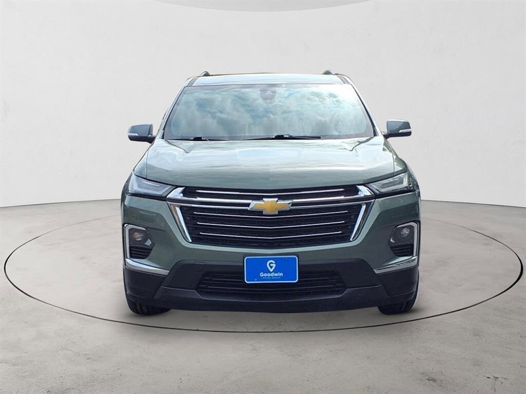 2022 Chevrolet Traverse Cloth photo 2