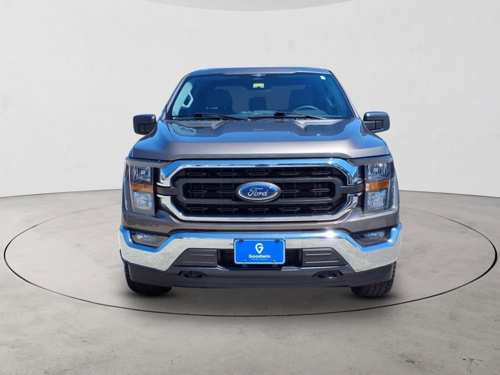 2023 Ford F-150 XLT photo 2