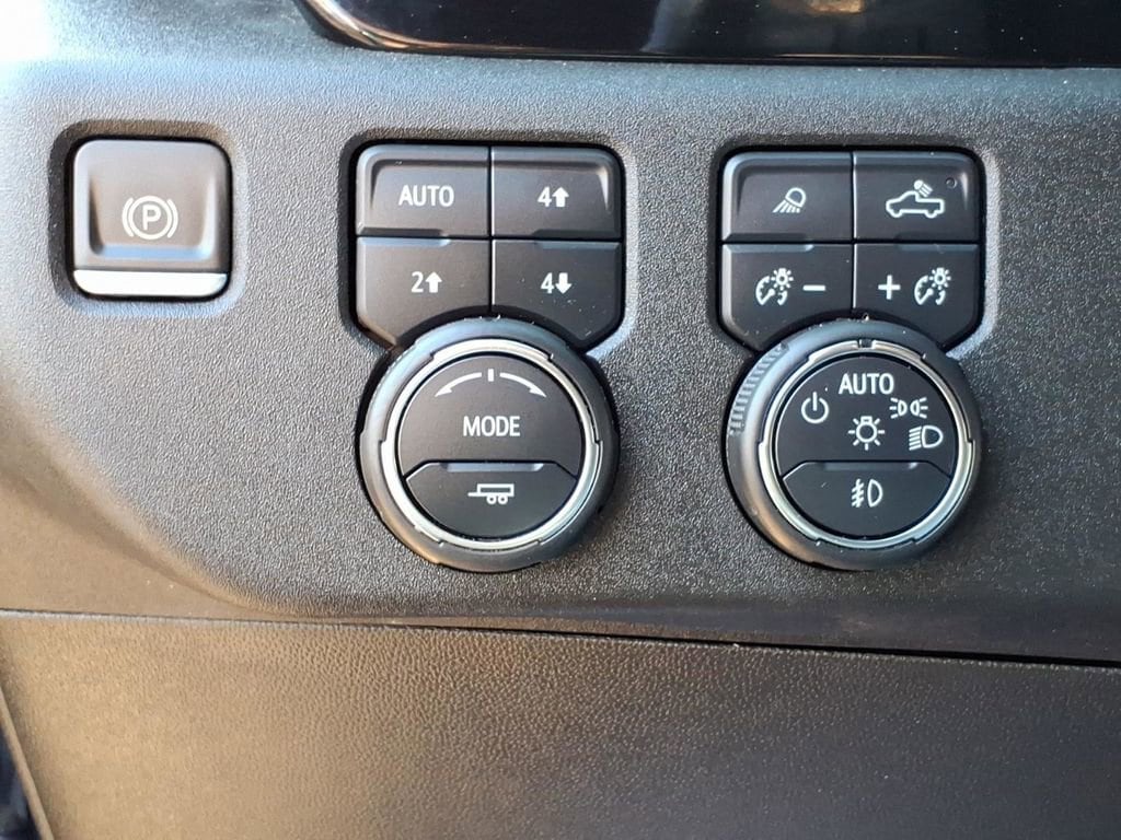 2023 Chevrolet Silverado 1500 High Country - Photo 17