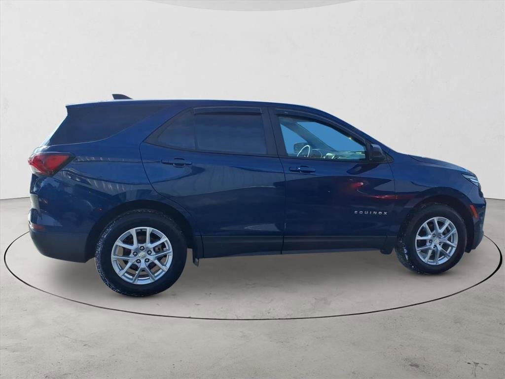 Used 2022 Chevrolet Equinox LS SUV