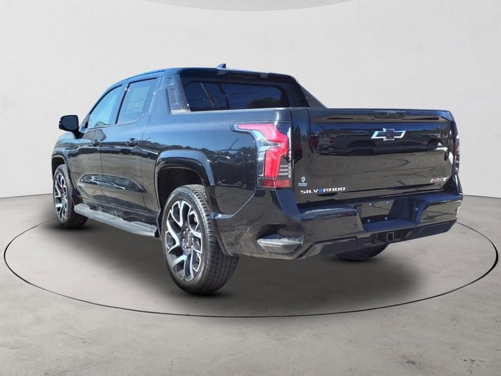 2025 Chevrolet Silverado EV RST - Photo 7