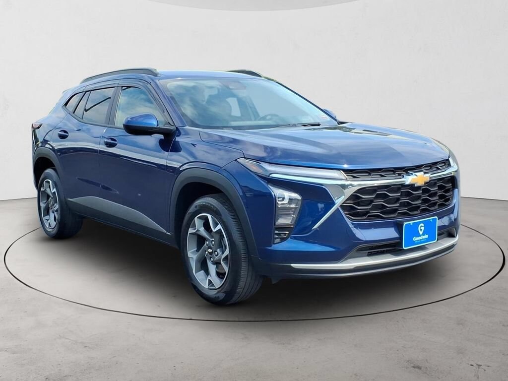 Used 2024 Chevrolet Trax LT SUV