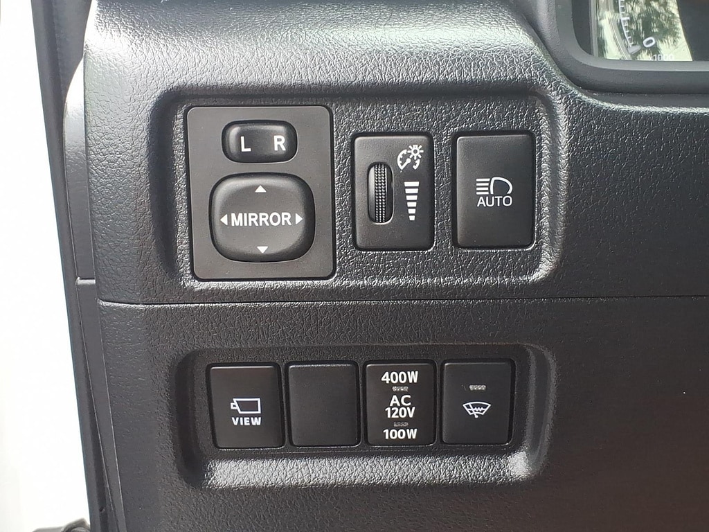 2024 Toyota 4Runner Limited - Photo 17