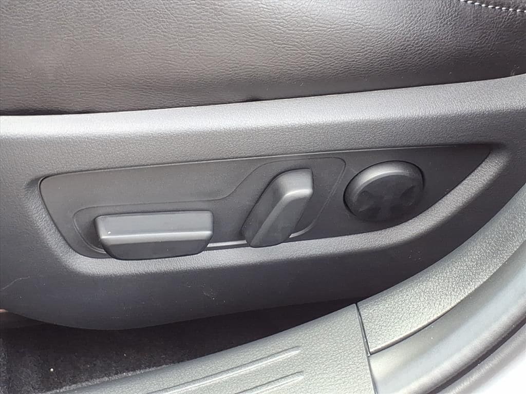 2025 Mazda CX-50 Premium - Photo 12