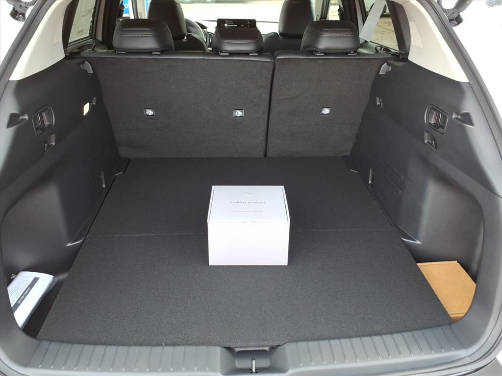 2025 Mazda CX-50 Premium - Photo 10