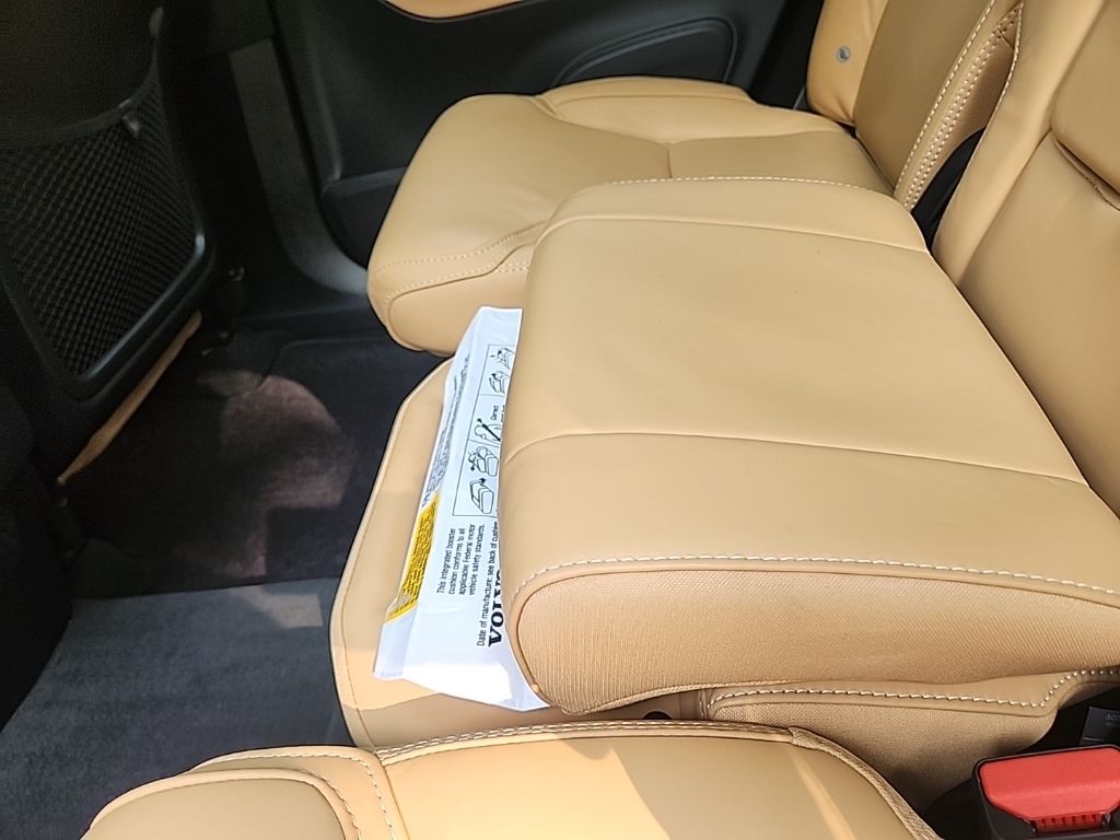 2024 Volvo XC90 Ultimate - Photo 35