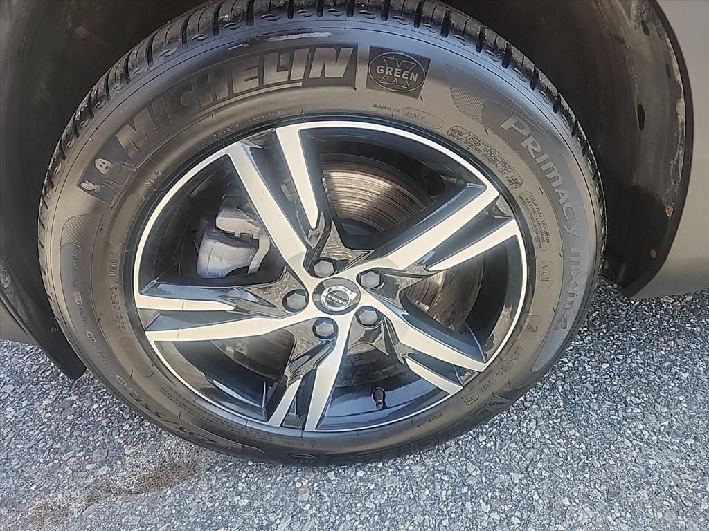 2025 Volvo XC40 Core - Photo 9
