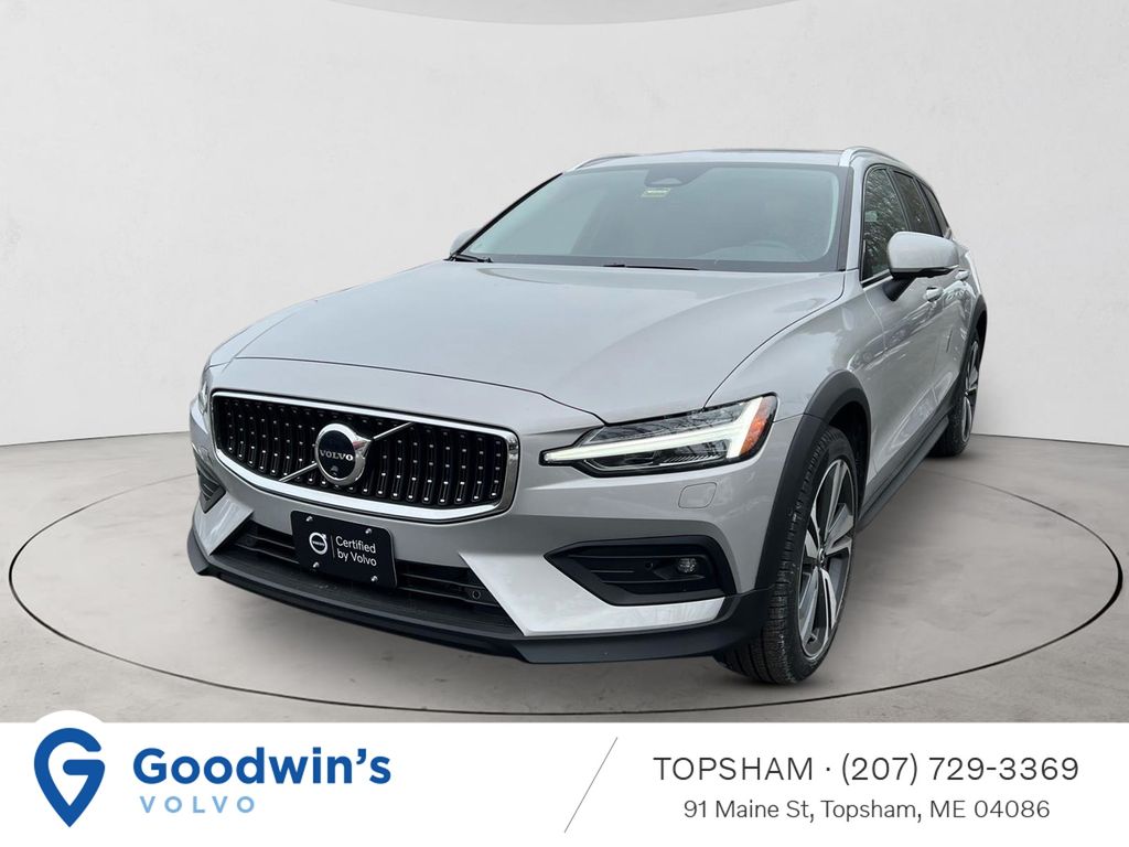 Shop New Volvo V60 Cross Country Wagons For Sale in Topsham, ME at