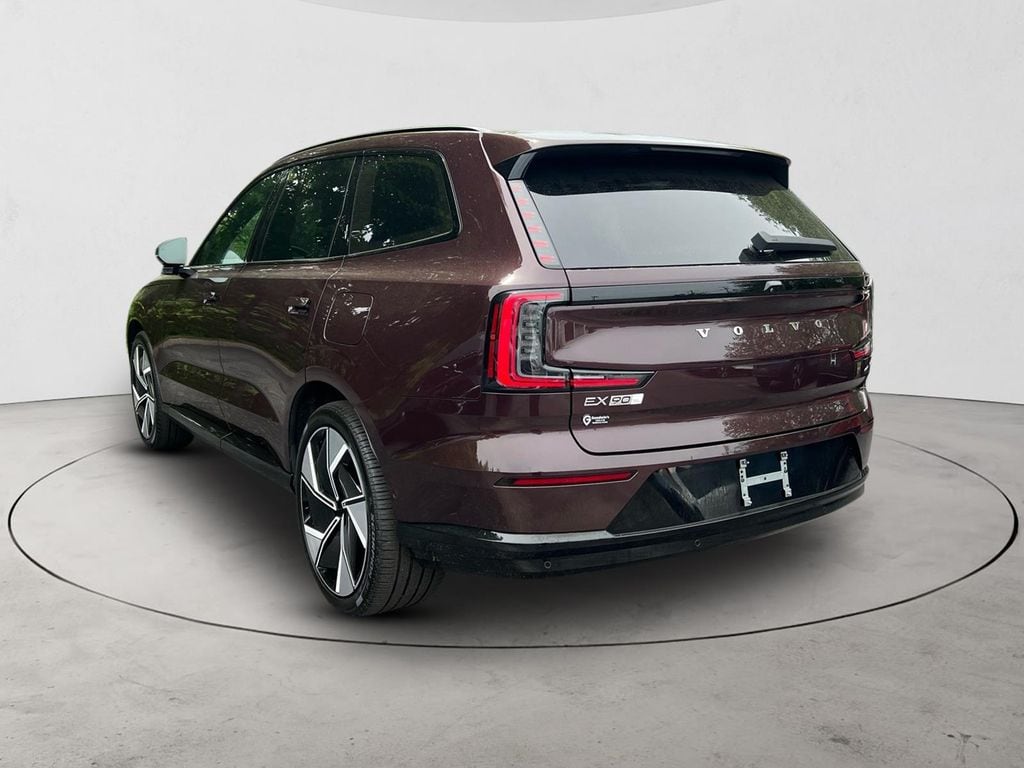 2025 Volvo EX90 Ultra - Photo 3