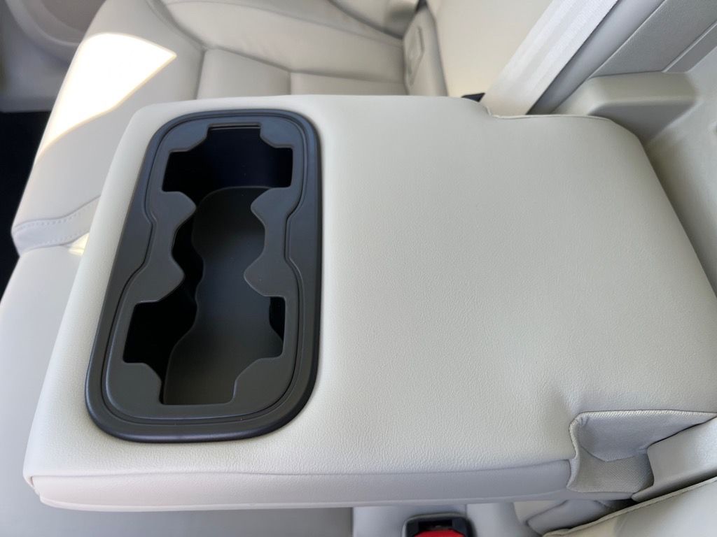 2026 Volvo XC60 Ultra - Photo 23