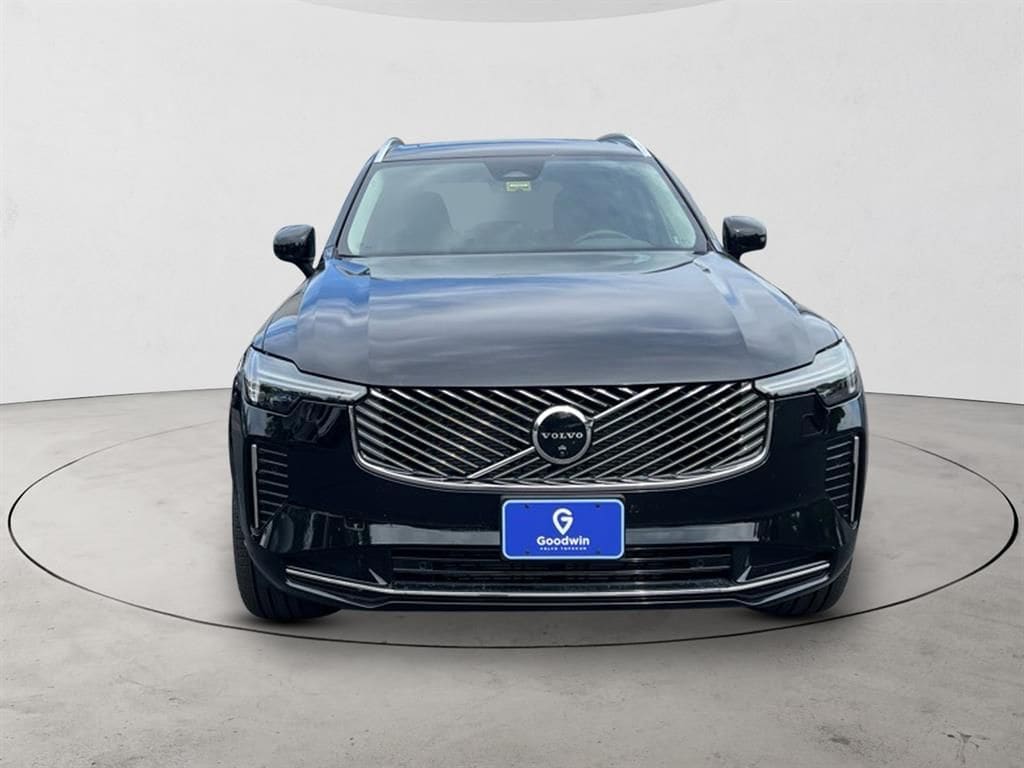 2026 Volvo XC90 Plus - Photo 8