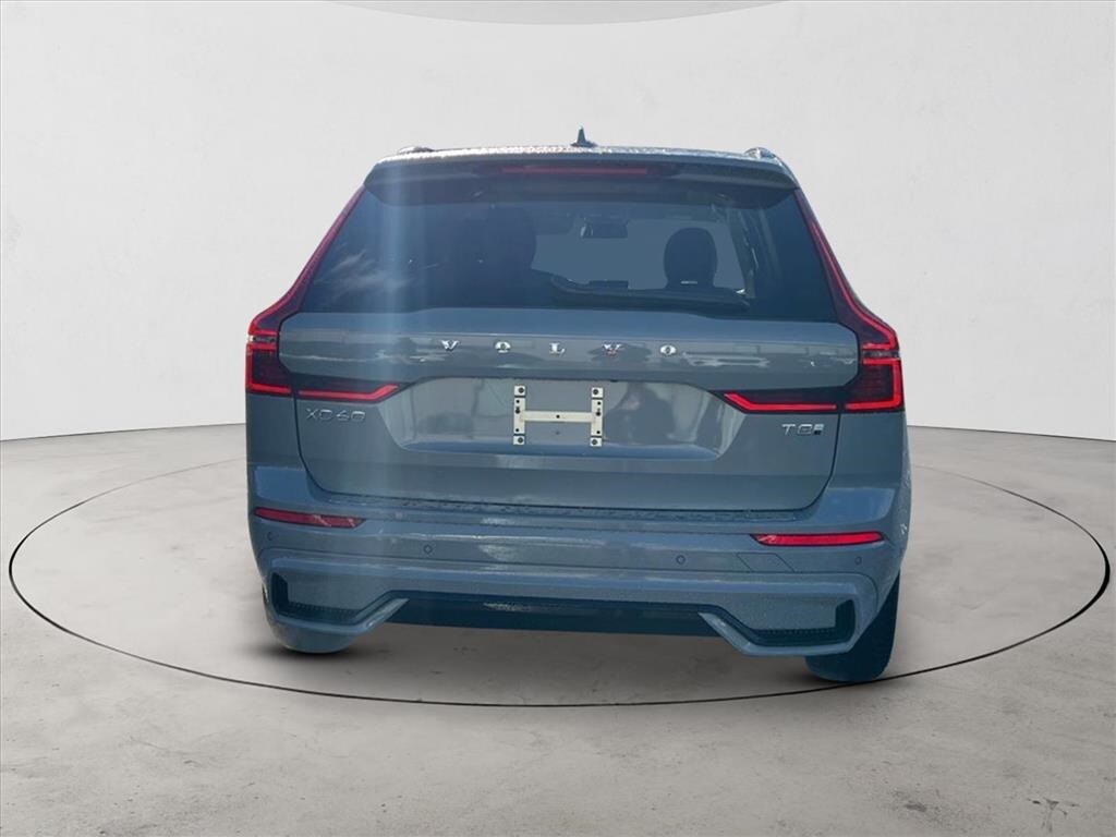 New 2026 Volvo XC60 plug-in hybrid T8 Ultra SUV