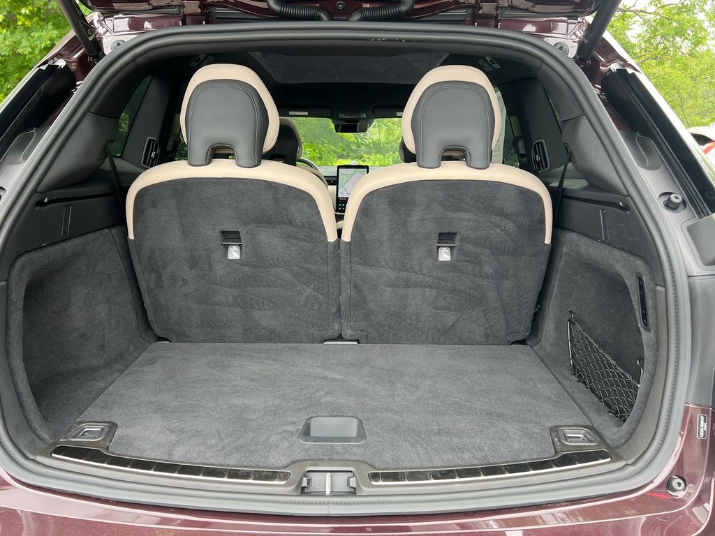 2025 Volvo EX90 Ultra - Photo 28