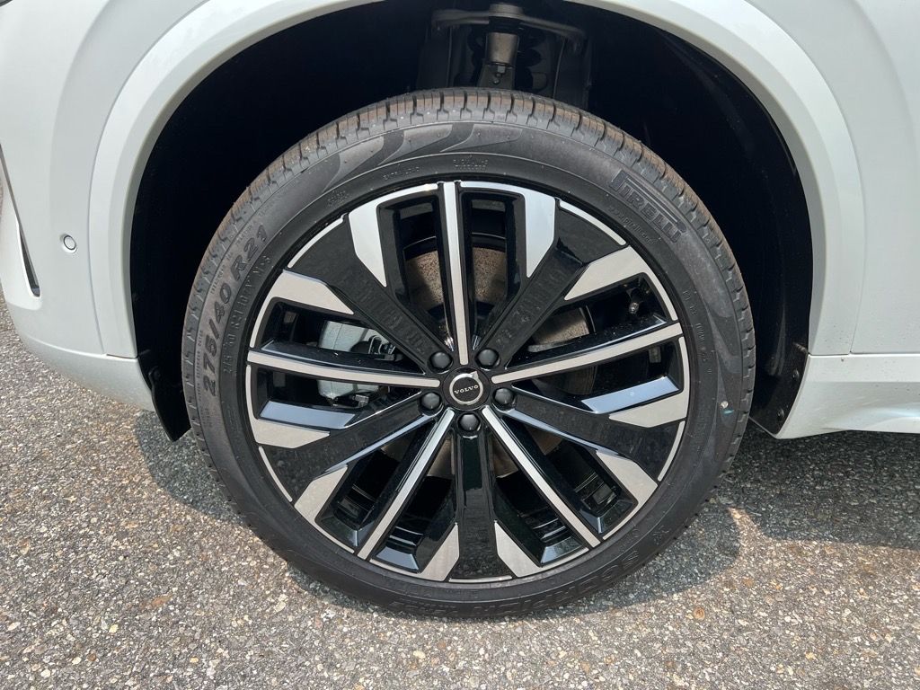 2025 Volvo XC90 Ultra - Photo 9