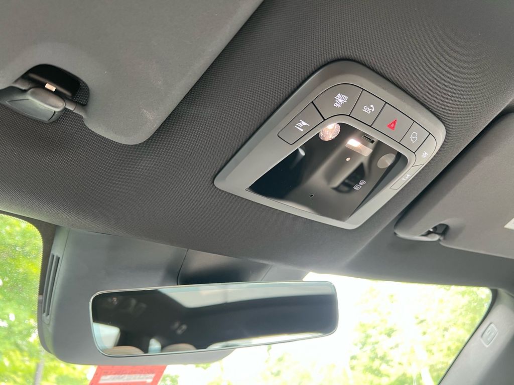 2025 Volvo EX90 Ultra - Photo 21