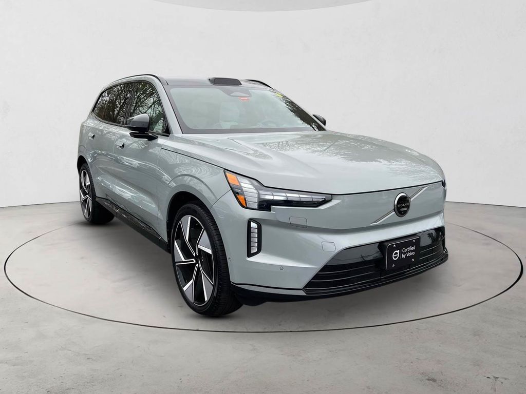 2025 Volvo EX90 Ultra - Photo 7