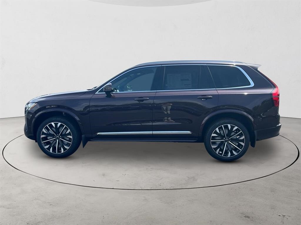2026 Volvo XC90 B5 Plus photo 2