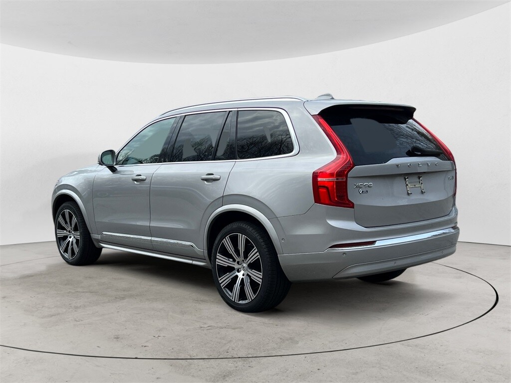 2024 Volvo XC90 Plus photo 3