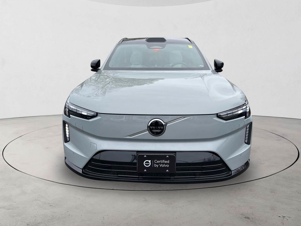 2025 Volvo EX90 Ultra - Photo 8