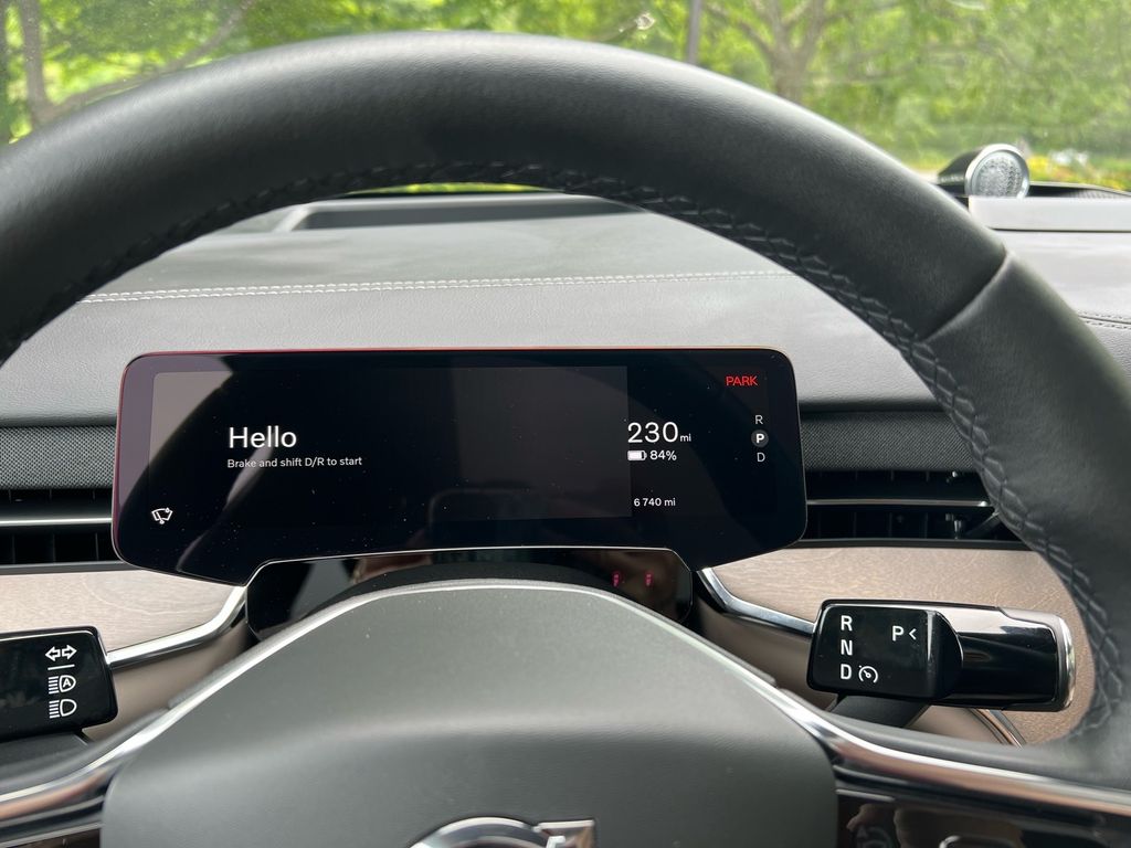 2025 Volvo EX90 Ultra - Photo 14