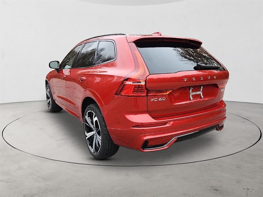 Certified 2023 Volvo XC60 B6 Ultimate Dark Theme SUV