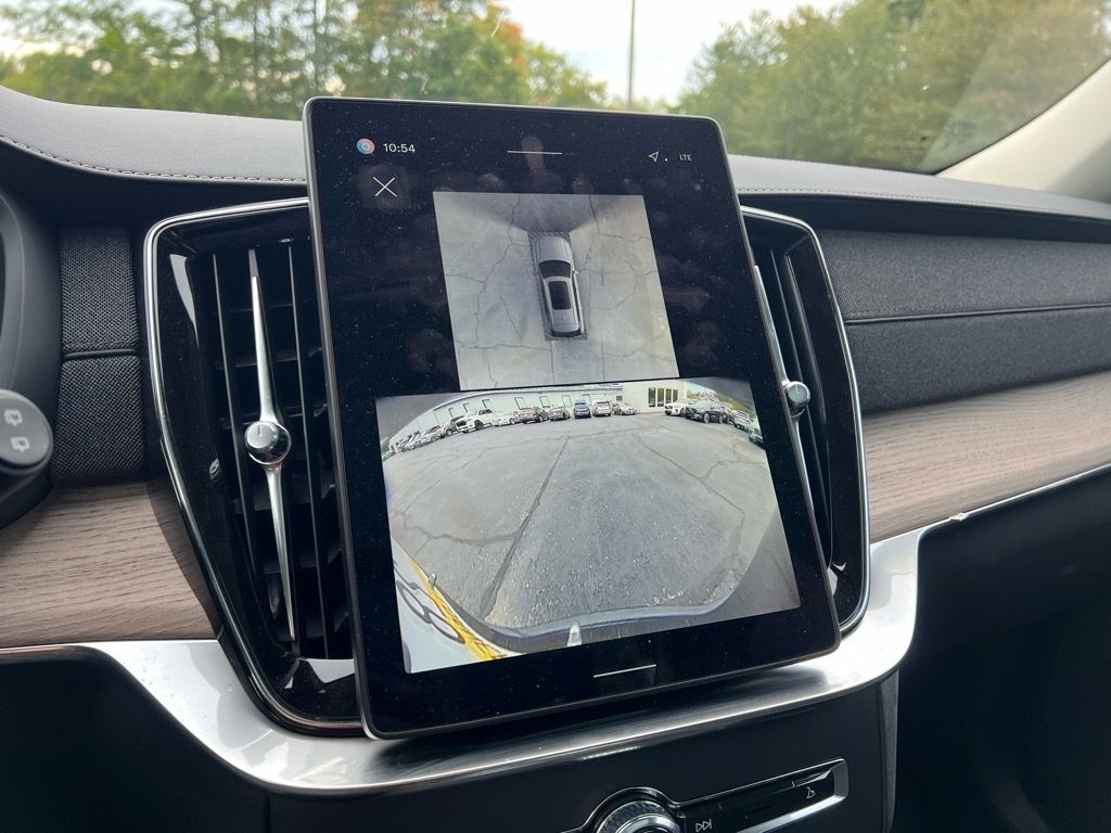 2026 Volvo XC90 Plus - Photo 20