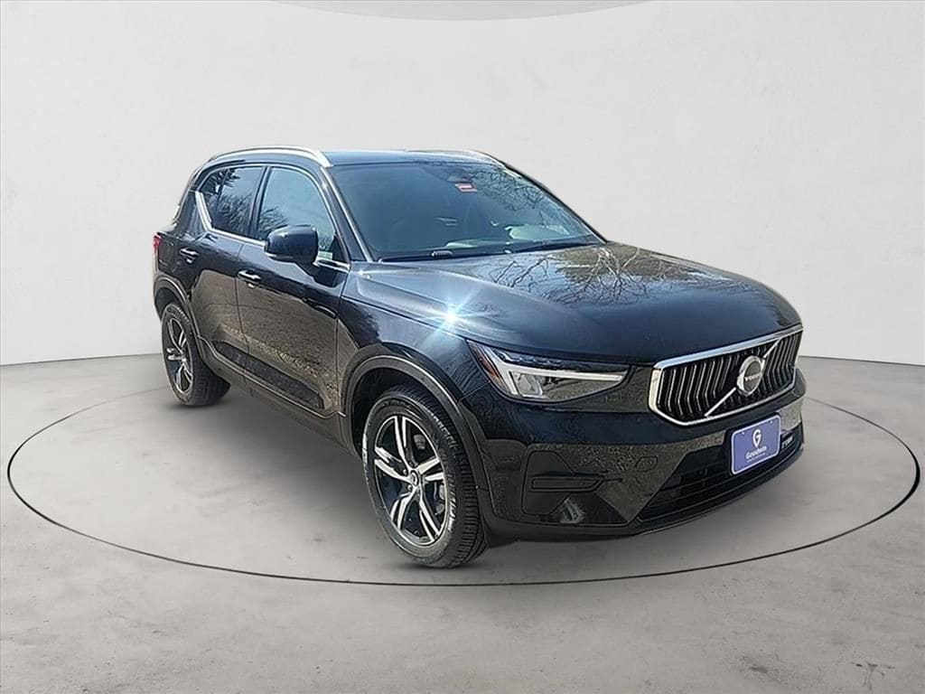 2025 Volvo XC40 Core - Photo 7